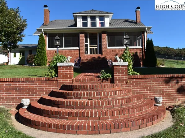 1114 Bledsoe Creek Road, Sparta, NC 28675