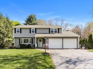 312 Olde Stage Rd, Glastonbury, CT 06033