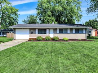 32 Stevens Ct, Greenfield, IN 46140