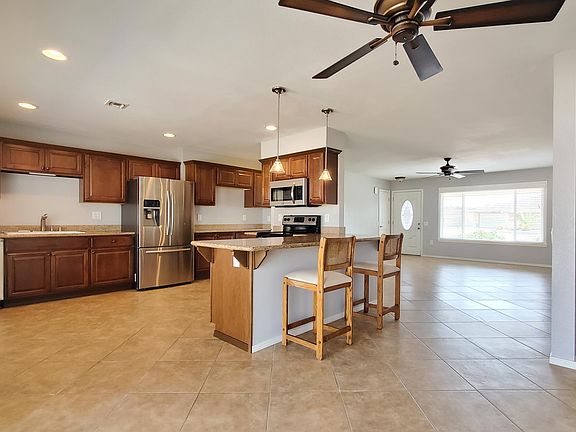 5th image of 10922 W Manzanita Dr