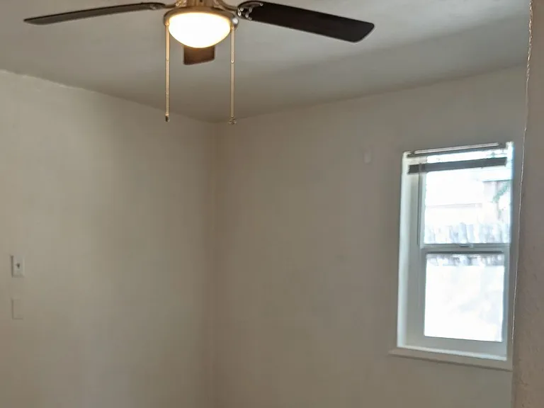 1853 Mann St #4 — Photo 14