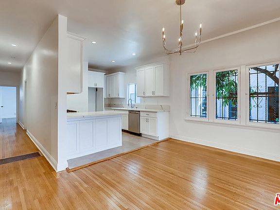 2nd image of 350 N Sierra Bonita Ave #1/2