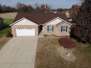 1310 Ridgefield Dr, Godfrey, IL 62035