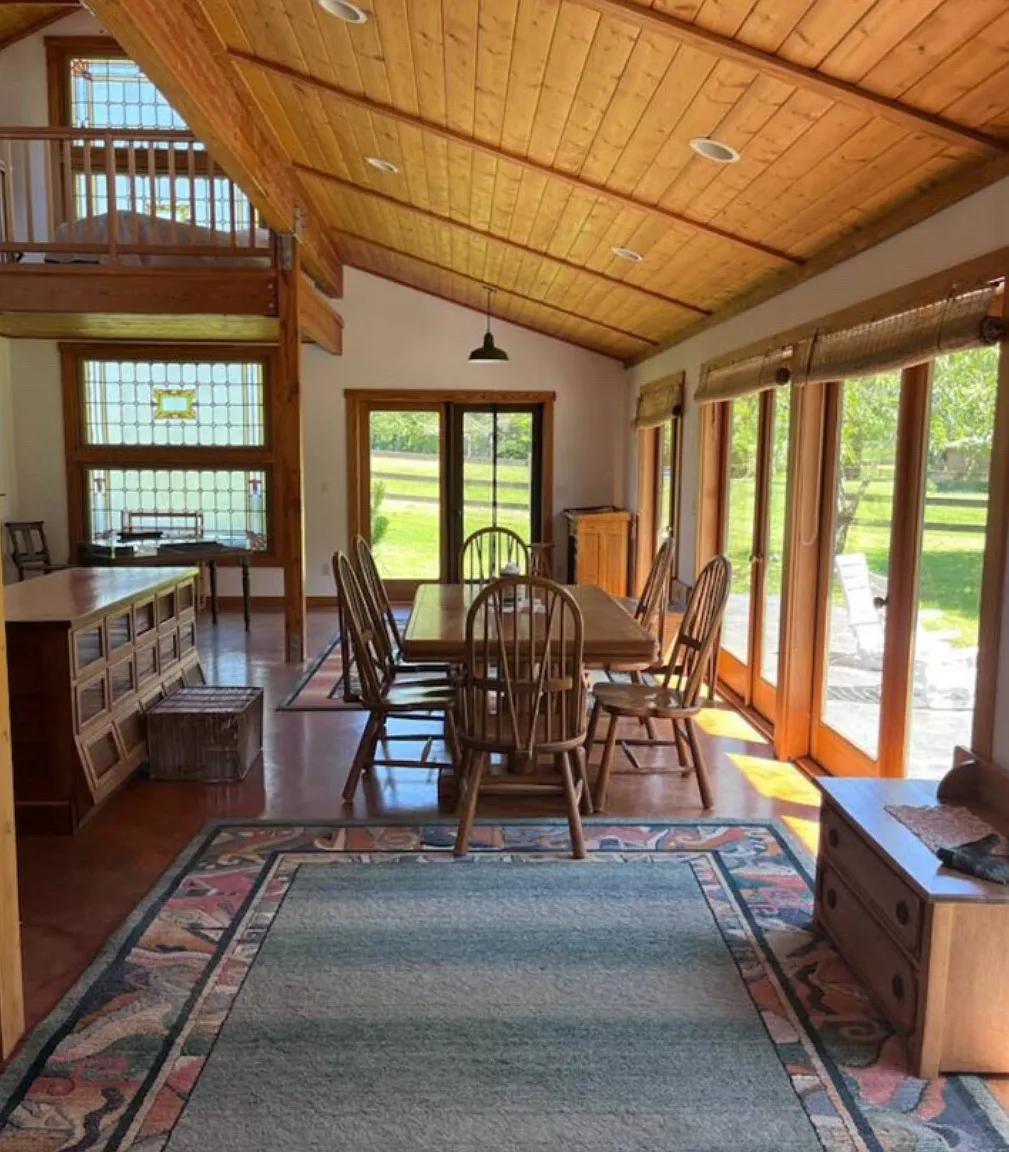2 bed, 1080 sqft, $3,000 — Photo 2
