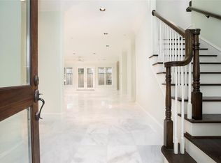 32 N Creekside Ct, Houston, TX 77055