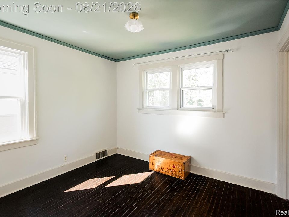351 Chalmers St, photo 17