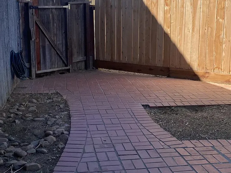126 Adobe Ct — Photo 18