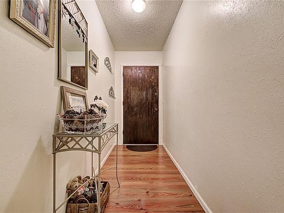 5th image of 145 Philbrooke Dr