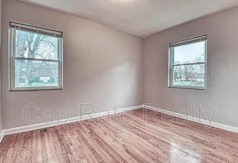 81 N Hampton Rd #B — Photo 6
