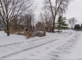 0 Shoreline Dr, Harrison Township, MI 48045