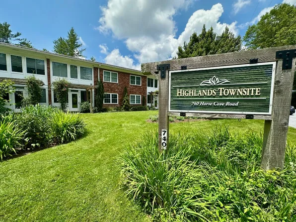 740 HORSE COVE RD. UNIT #9 #9, Highlands, NC 28741