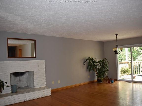 2nd image of 111 Stratford Pl
