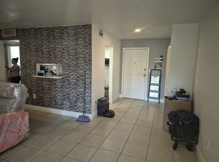 9445 SW 76th St APT U3, Miami, FL 33173