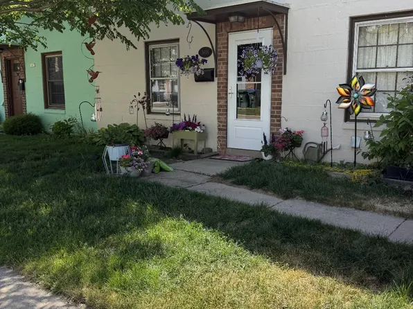 5605 Badger Ct, Greendale, WI 53129