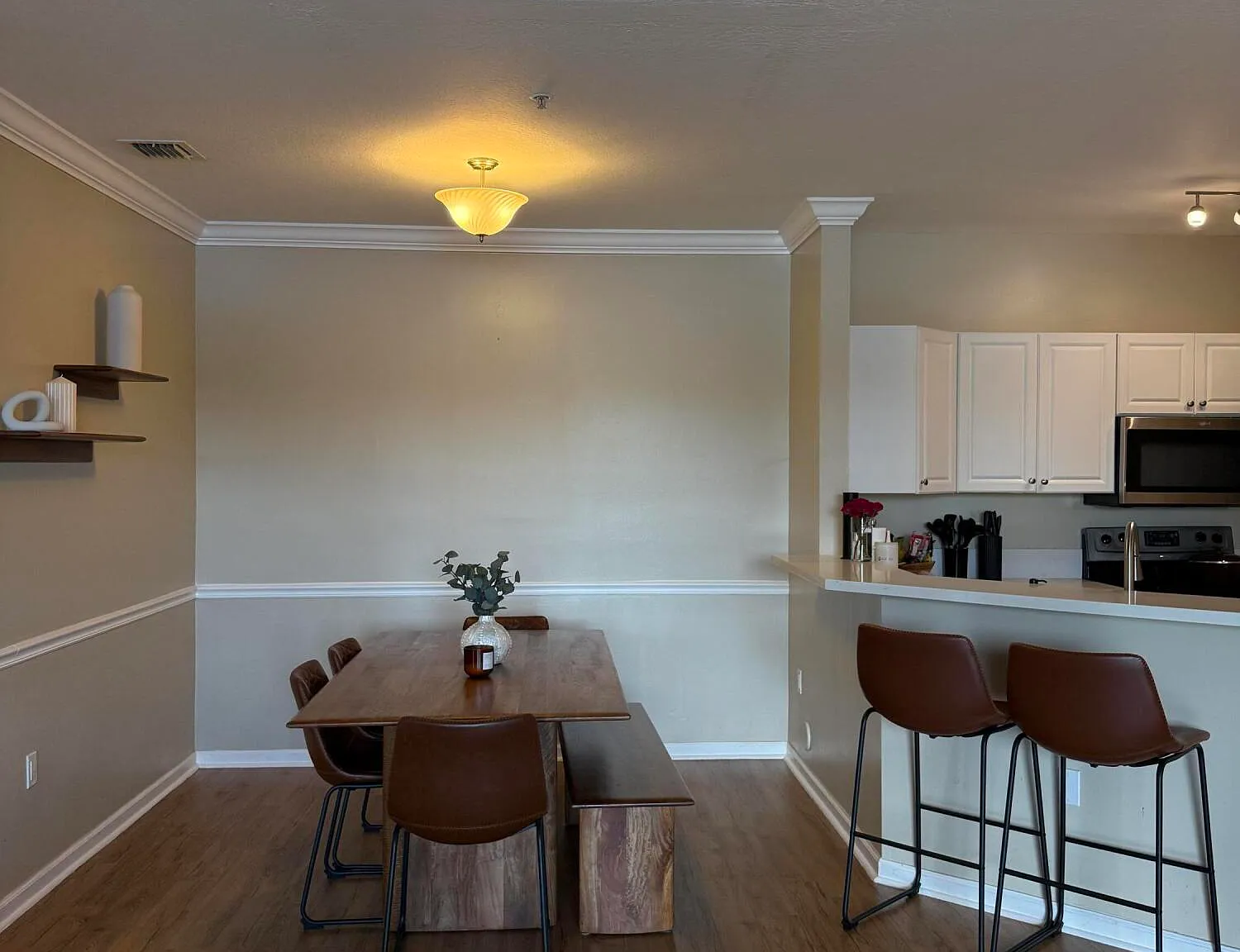 2 bed, 2.0 bath, 1048 sqft, $2,800 — Photo 3