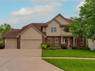 5951 Northview Dr, West Des Moines, IA 50266