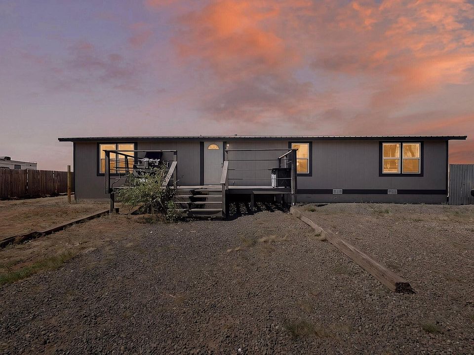 1st image of 31 Sandia St