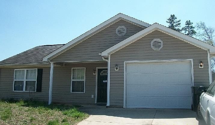 1st image of 11 Dillingham Ct