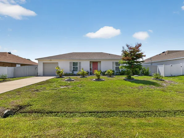 718 SW Curry Street, Port St Lucie, FL 34983