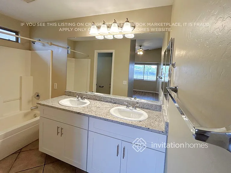 5433 W Grove St — Photo 14