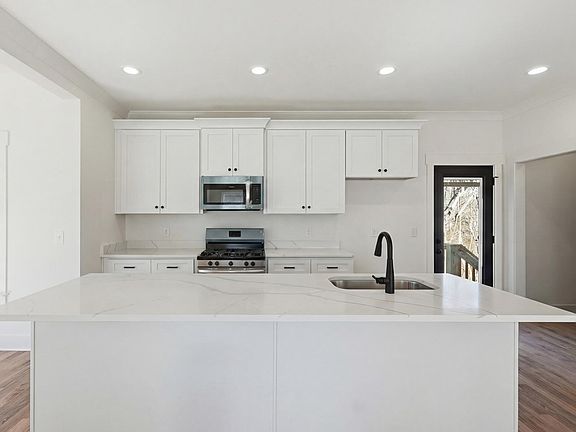 4th image of 4609 Tarpon Trl