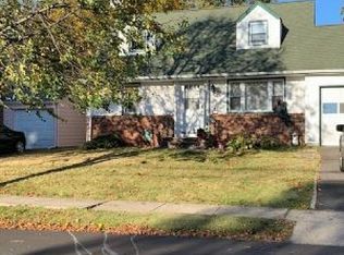 2417 N 3rd St, Union, NJ 07083