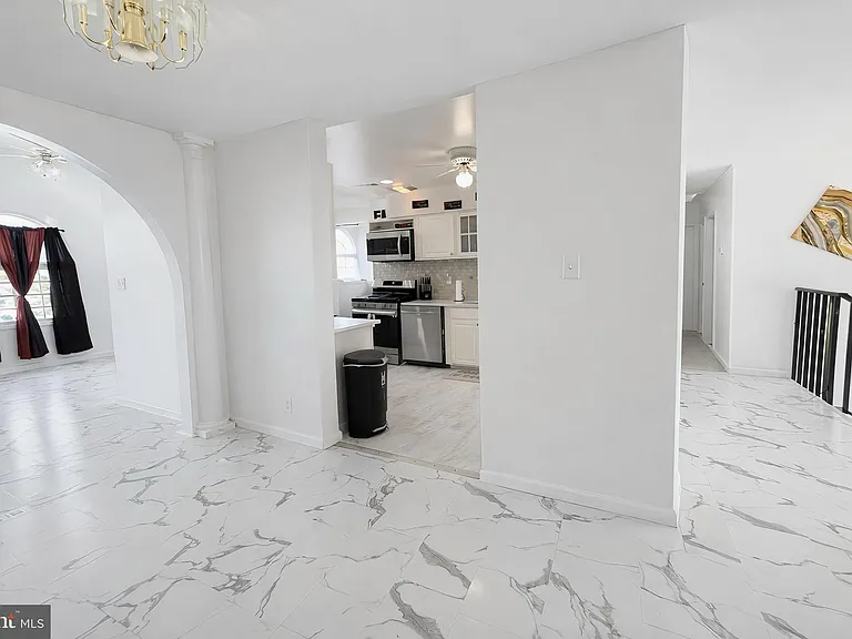 610 Ogden Dr — Photo 9