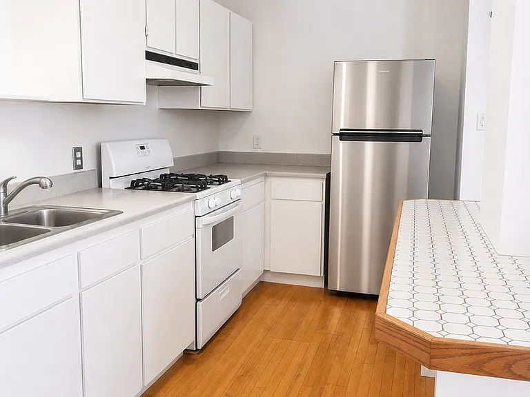 49 Greenkill Ave — Photo 3