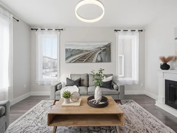 120 Mica Cres, Halifax, NS B3P 0H8