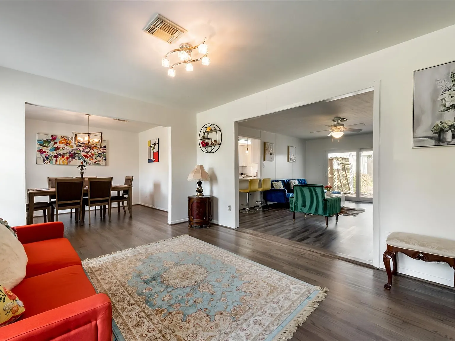 3 bed, 1866 sqft, $2,100 — Photo 3