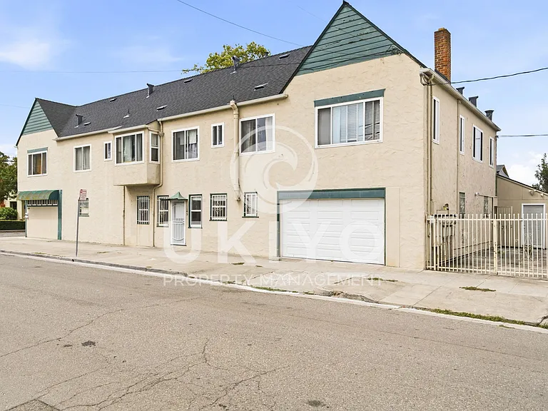 1941 Durant Ave — Photo 26