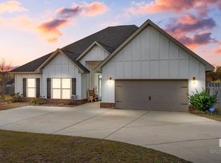 1506 S Hickory St, Foley, AL 36535