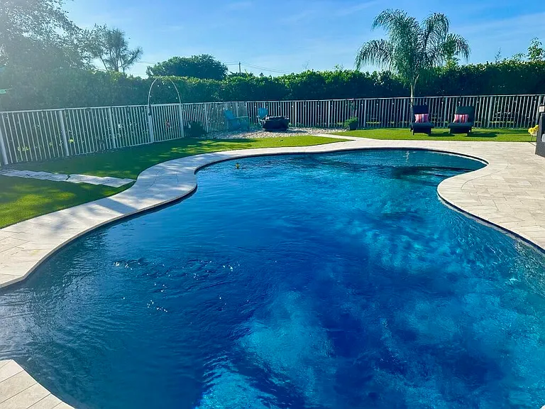 15072 Corby Ct — Photo 17