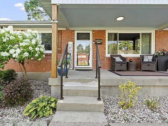 3rd image of 9906 Sunkist Way