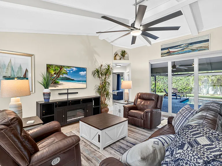 5422 Agualinda Blvd — Photo 19