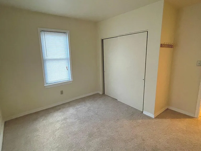 222 E Knight Ave #2 — Photo 12