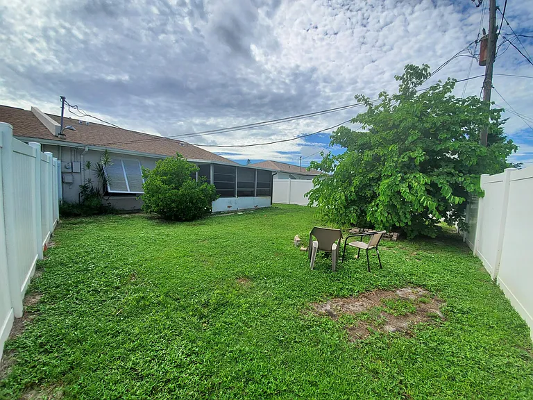 18240 Louise Dr — Photo 10