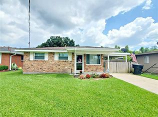 110 Ravey St, Belle Chasse, LA 70037