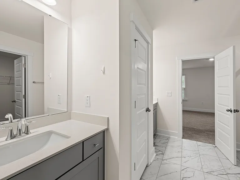 463 Autumn Rain St — Photo 32