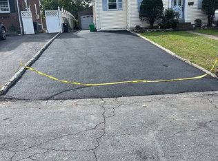 63 Fleetwood Rd, Dumont, NJ 07628