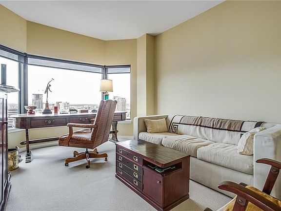 4th image of 3030 McKinney Ave APT 1506