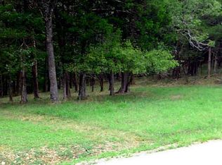 18 Table Rock Dr, Holiday Island, AR 72631