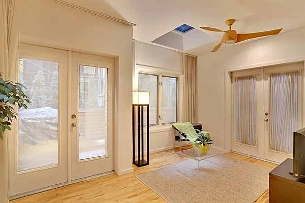 Sold by Citi Habitats | media 12