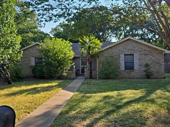 104 Woodforest Dr, Elm Mott, TX 76640