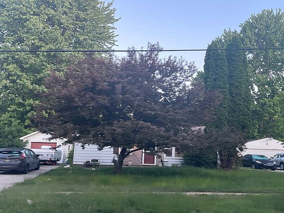 4th image of 3715 Waldo Ave
