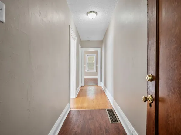 4958 Walsh St #2E, Saint Louis, MO 63109
