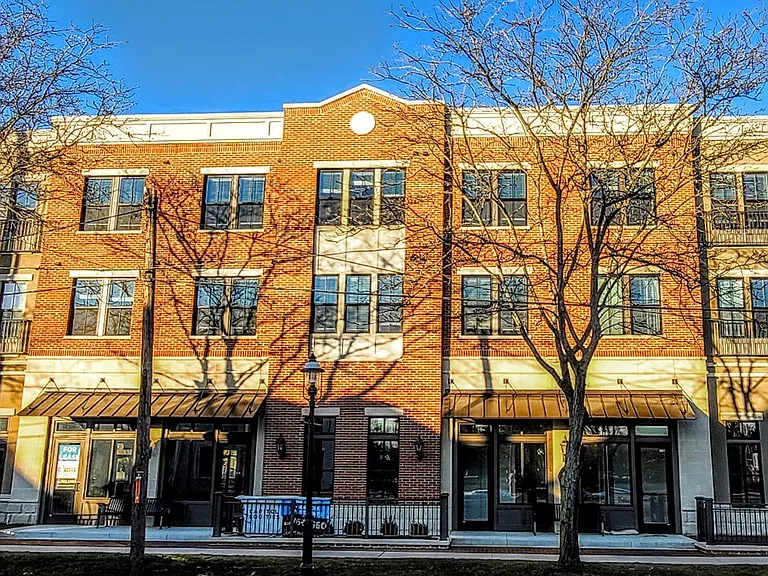 18 W Waterloo St #H — Photo 13