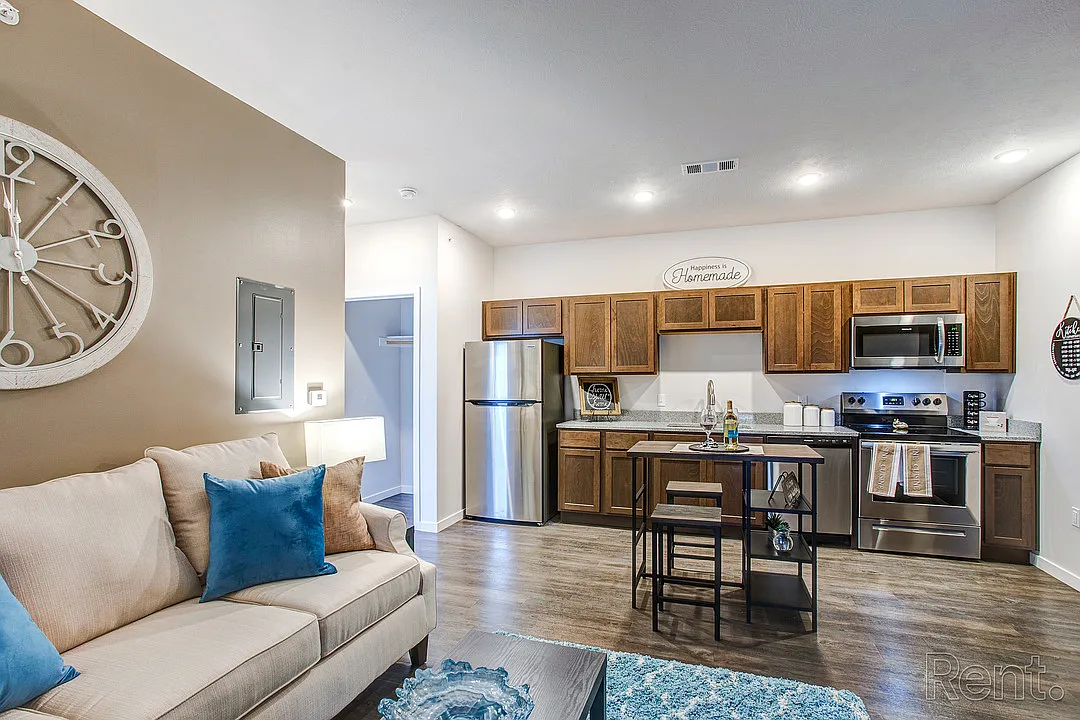 Building Photo - Lofts at Fox Ridge