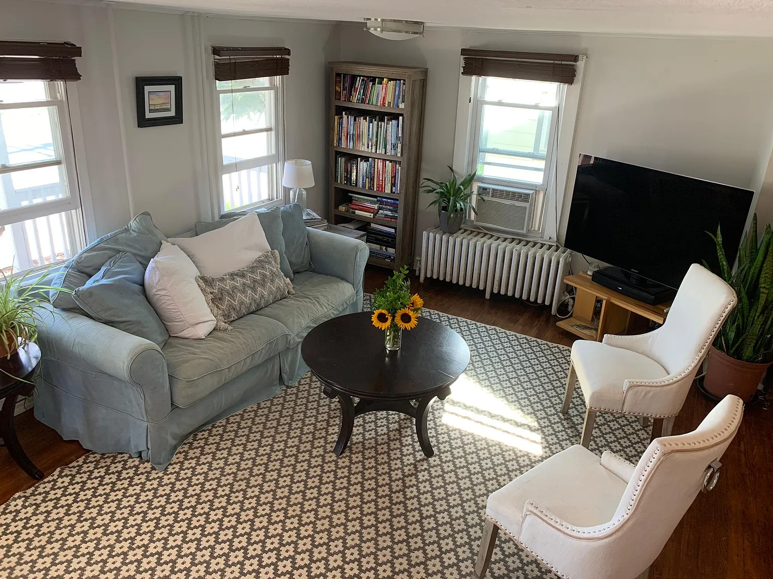 2 bed, 1.5 bath, 1160 sqft, $3,200 — Photo 3