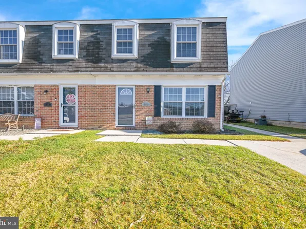 584 Hammond Ave, Hanover, PA 17331